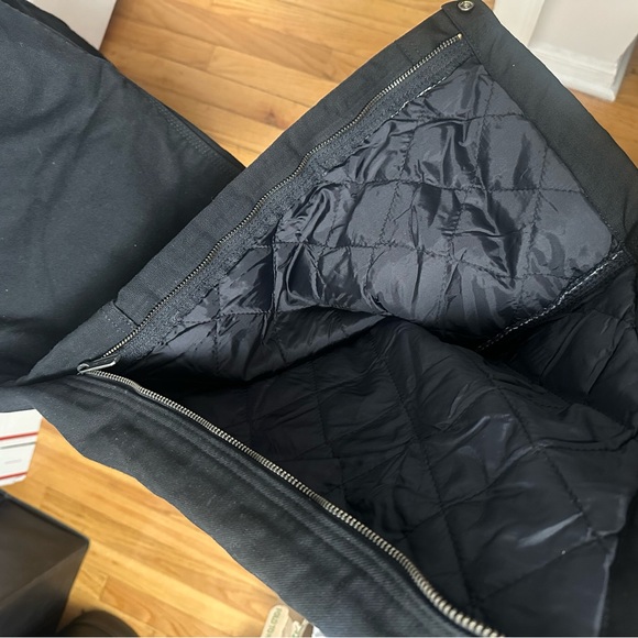 Carhartt Men's Loose Fit Washed Duck Insulated Bib Overall in black, XL Tall - Picture 3 of 4